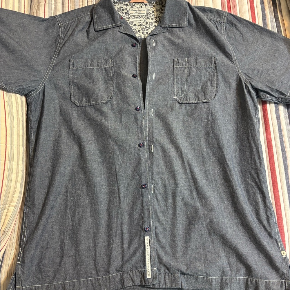 Men’s Tommy Bahama Short-sleeved Island Shirt
